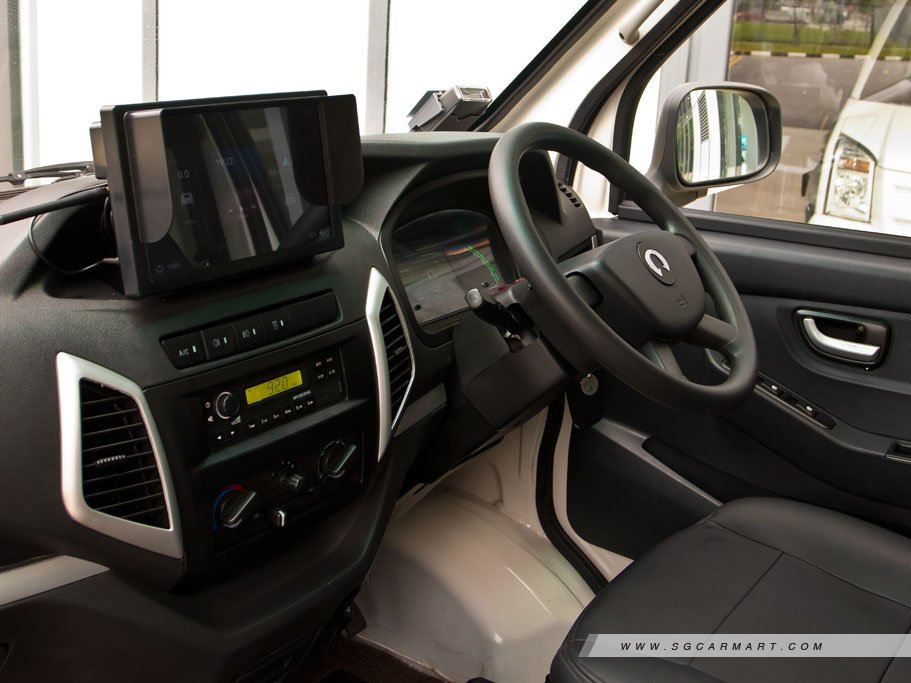 https://i.i-sgcm.com/new_cars/cars/21673/21673_g10