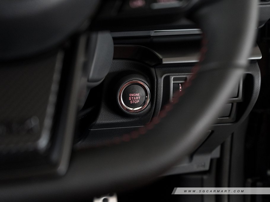 https://i.i-sgcm.com/new_cars/cars/21675/21675_g18