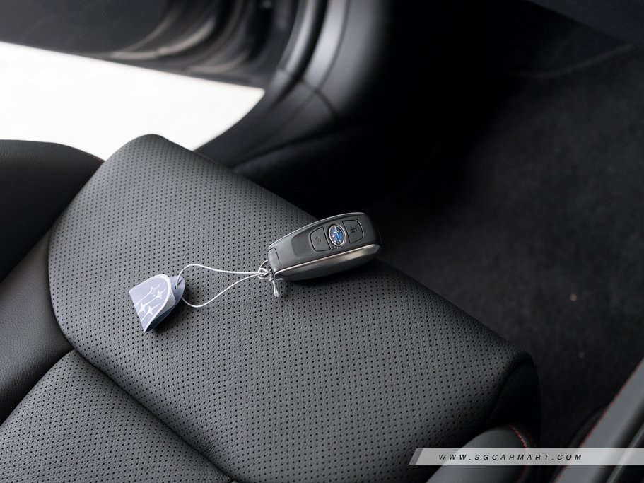 https://i.i-sgcm.com/new_cars/cars/21675/21675_g33