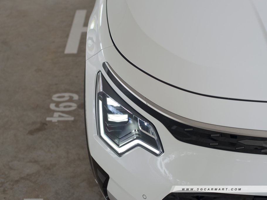 https://i.i-sgcm.com/new_cars/cars/21676/21676_g14