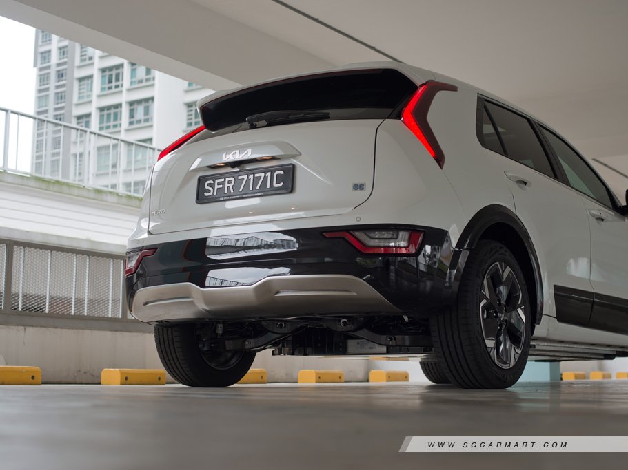 https://i.i-sgcm.com/new_cars/cars/21676/21676_g19