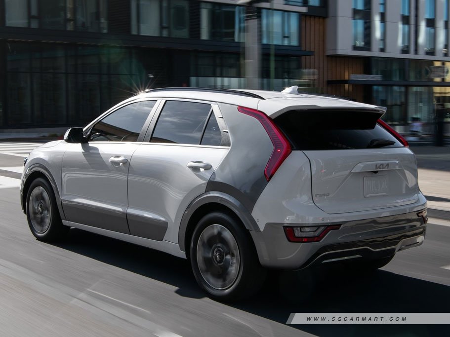 https://i.i-sgcm.com/new_cars/cars/21676/21676_g4