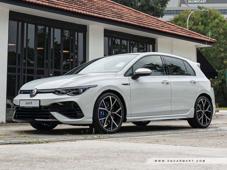 https://i.i-sgcm.com/new_cars/cars/21677/21677_g14