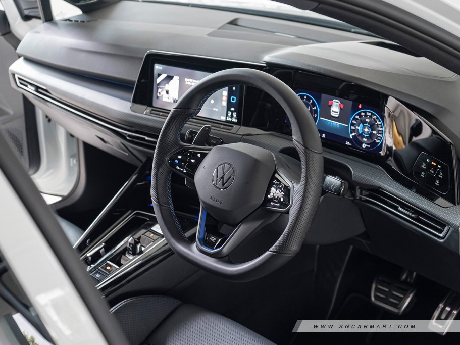 https://i.i-sgcm.com/new_cars/cars/21677/21677_g29