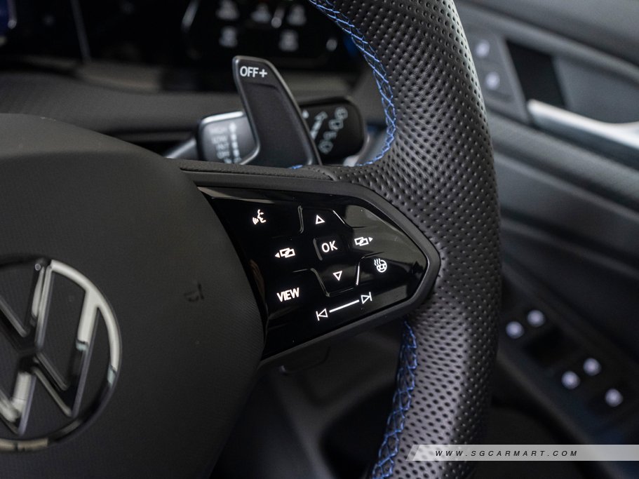 https://i.i-sgcm.com/new_cars/cars/21677/21677_g34