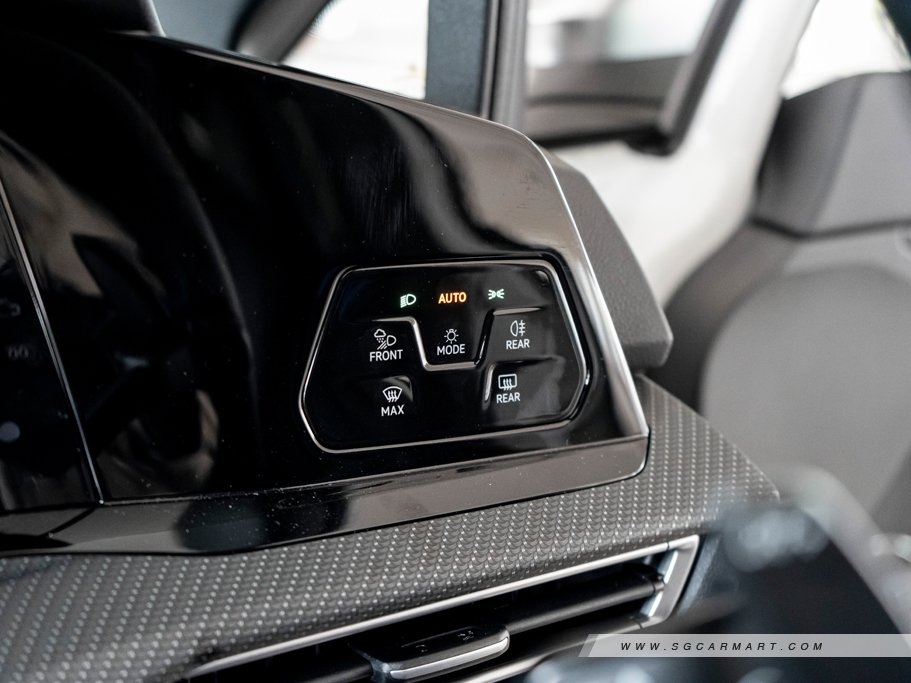 https://i.i-sgcm.com/new_cars/cars/21677/21677_g35