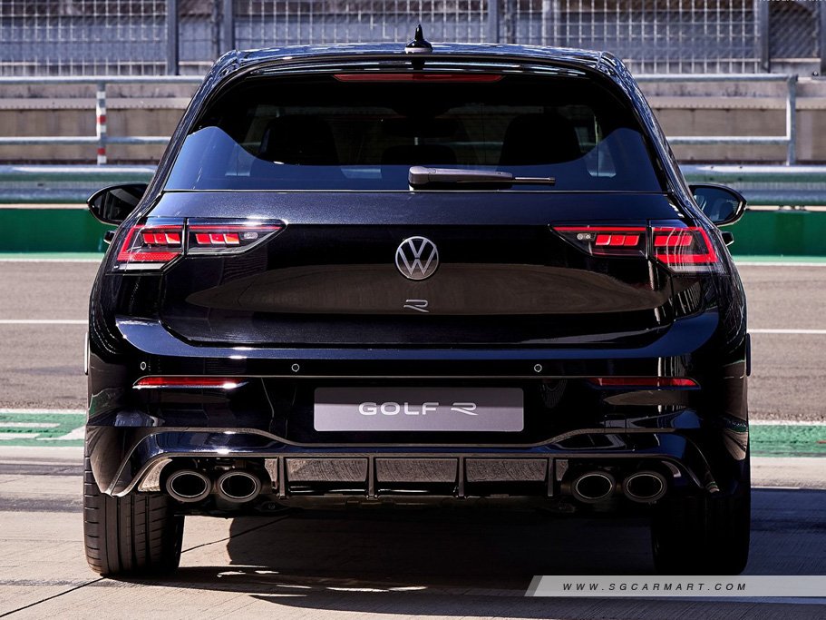https://i.i-sgcm.com/new_cars/cars/21677/21677_g54