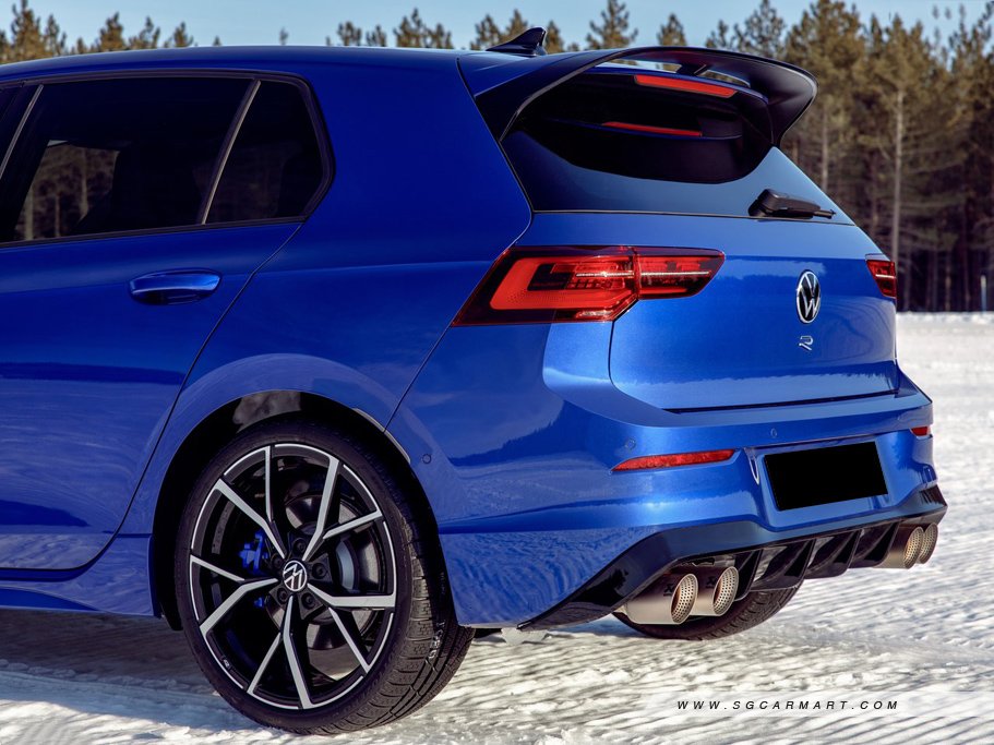 https://i.i-sgcm.com/new_cars/cars/21677/21677_g66