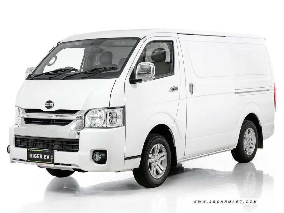 https://i.i-sgcm.com/new_cars/cars/21682/21682_g1