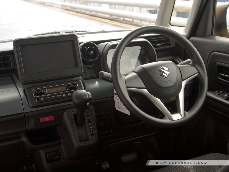 Suzuki Spacia Base Petrol 658 GFs 10