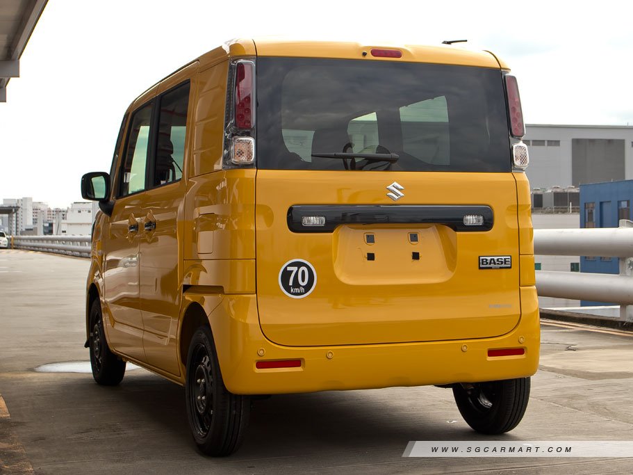 Suzuki Spacia Base Petrol 658 GFs 2