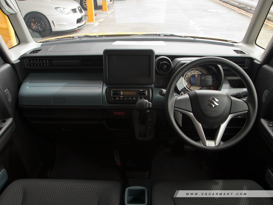 Suzuki Spacia Base Petrol 658 GFs 8