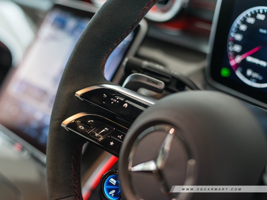 Mercedes-Benz C-Class Saloon Plug-in Hybrid C63 AMG S E Performance 25