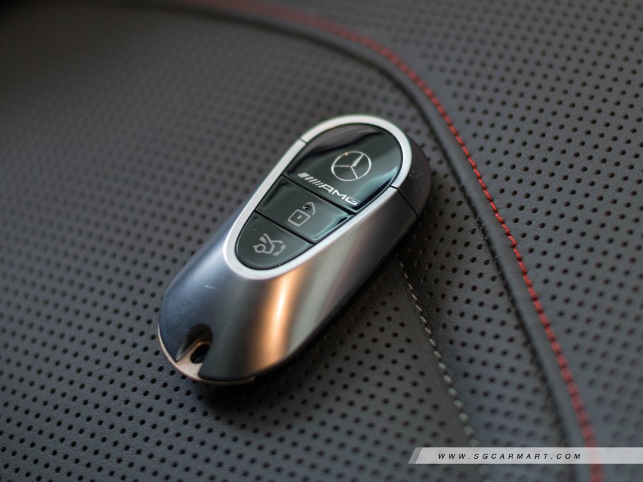 Mercedes-Benz C-Class Saloon Plug-in Hybrid C63 AMG S E Performance 41