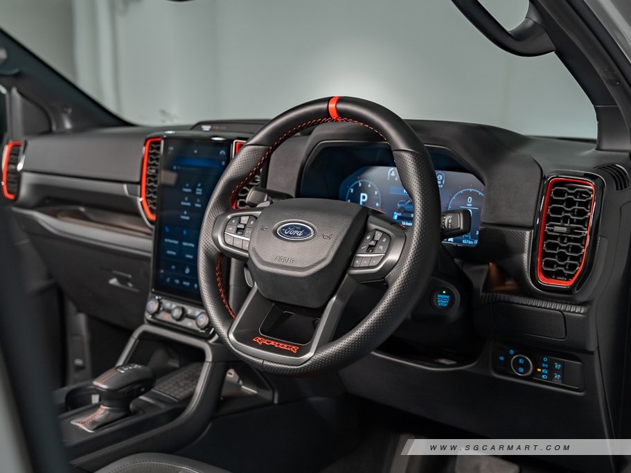 https://i.i-sgcm.com/new_cars/cars/21688/21688_g13