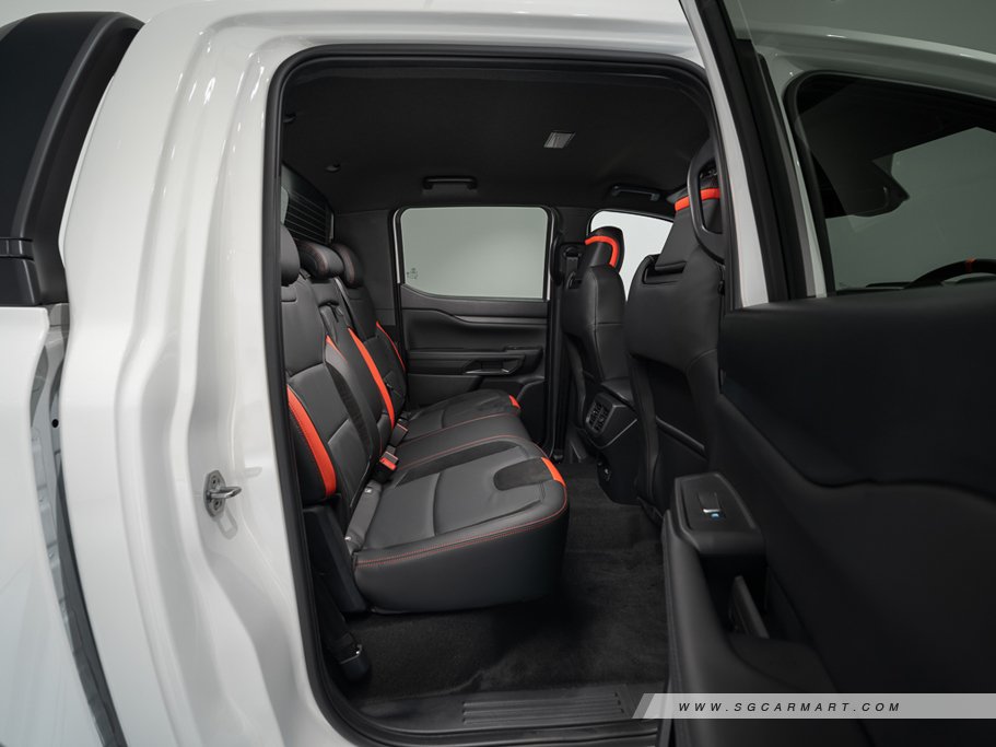 https://i.i-sgcm.com/new_cars/cars/21688/21688_g24