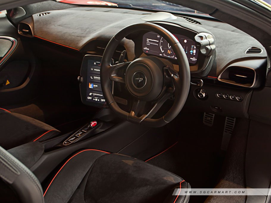 https://i.i-sgcm.com/new_cars/cars/21693/21693_g18