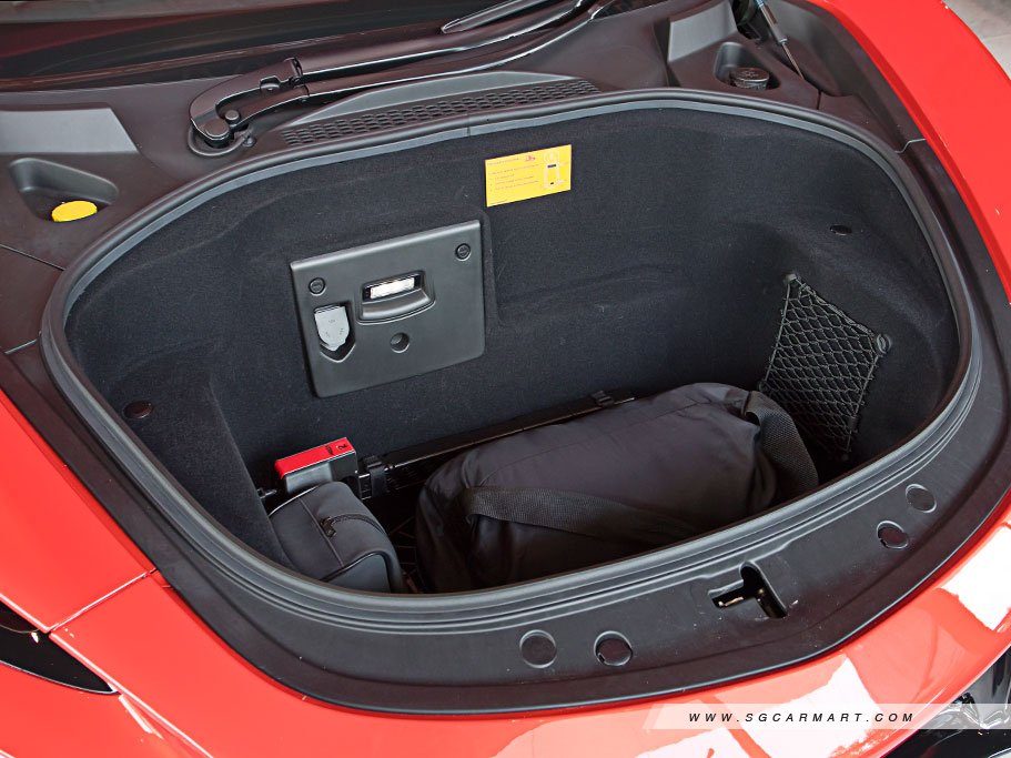 https://i.i-sgcm.com/new_cars/cars/21693/21693_g27