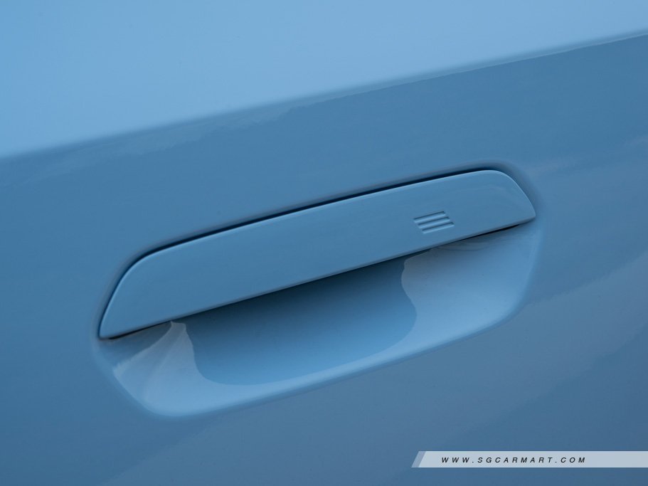 https://i.i-sgcm.com/new_cars/cars/21696/21696_g11