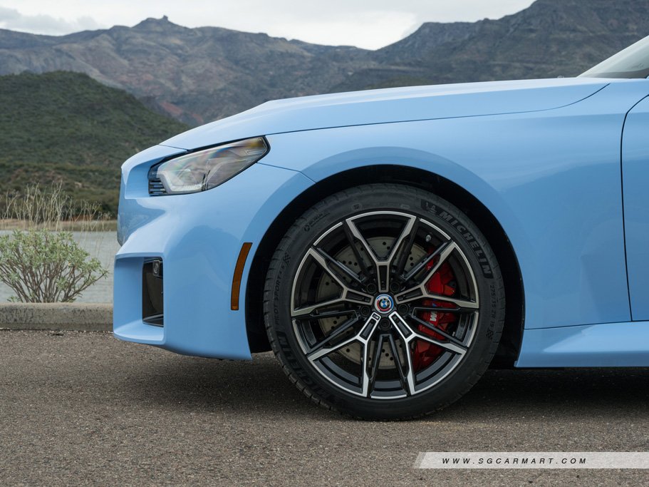 https://i.i-sgcm.com/new_cars/cars/21696/21696_g13