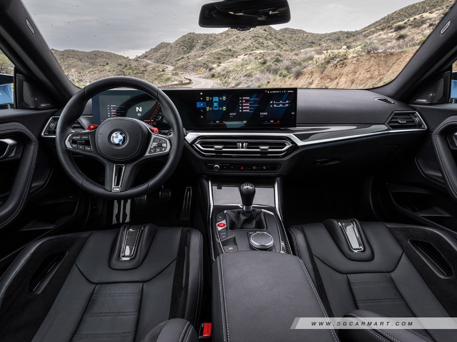 https://i.i-sgcm.com/new_cars/cars/21696/21696_g15