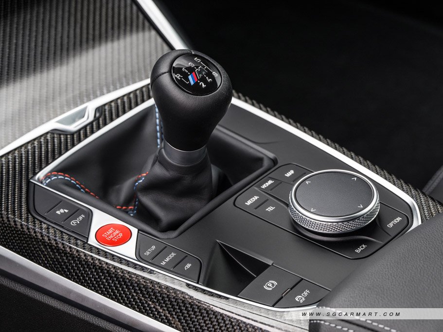 https://i.i-sgcm.com/new_cars/cars/21696/21696_g19
