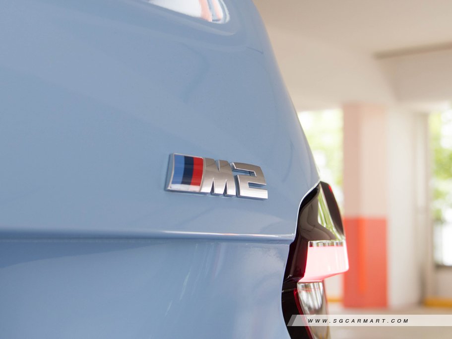 https://i.i-sgcm.com/new_cars/cars/21696/21696_g34