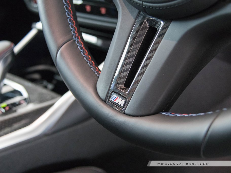 https://i.i-sgcm.com/new_cars/cars/21696/21696_g45