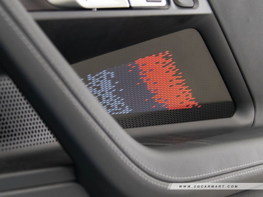 https://i.i-sgcm.com/new_cars/cars/21696/21696_g49