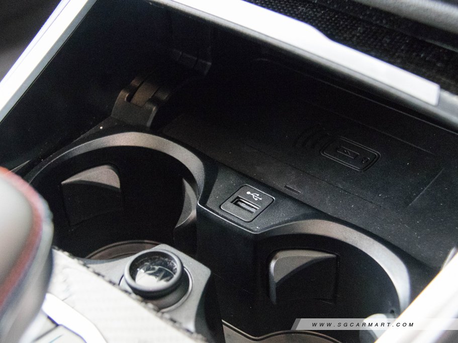https://i.i-sgcm.com/new_cars/cars/21696/21696_g52