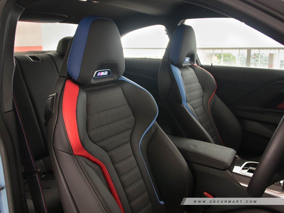 https://i.i-sgcm.com/new_cars/cars/21696/21696_g55