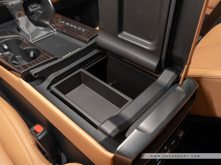 https://i.i-sgcm.com/new_cars/cars/21707/21707_g15