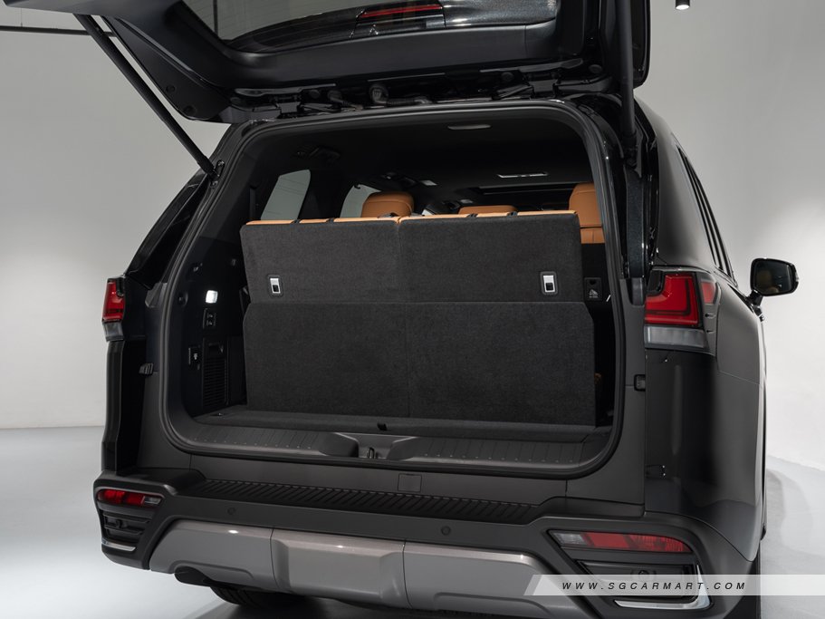 https://i.i-sgcm.com/new_cars/cars/21707/21707_g23