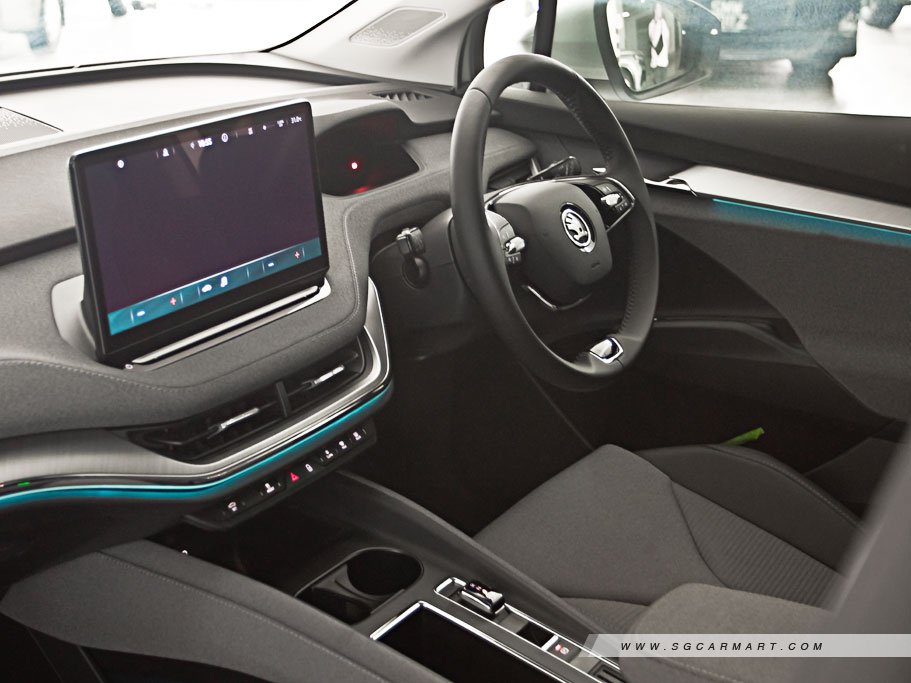 https://i.i-sgcm.com/new_cars/cars/21709/21709_g13