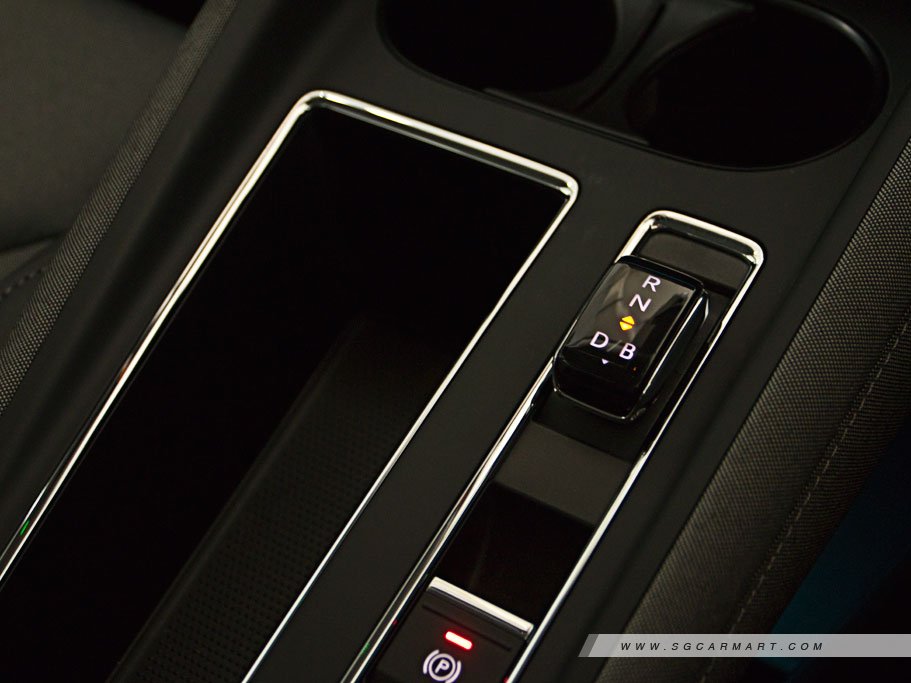 https://i.i-sgcm.com/new_cars/cars/21709/21709_g20