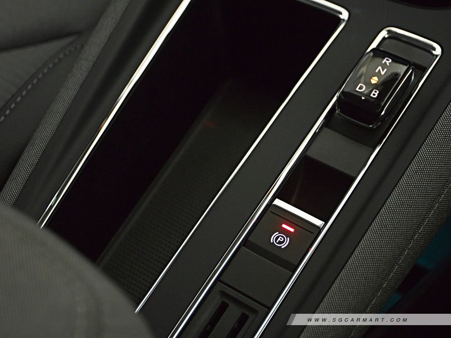 https://i.i-sgcm.com/new_cars/cars/21709/21709_g21