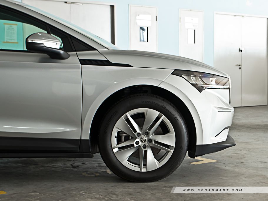 https://i.i-sgcm.com/new_cars/cars/21709/21709_g8