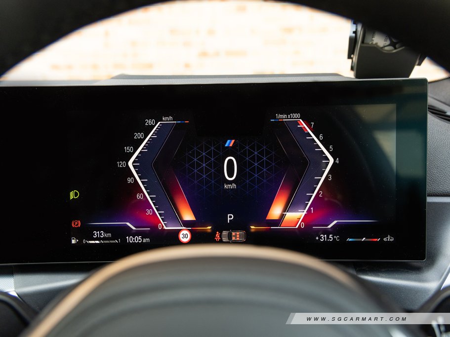 https://i.i-sgcm.com/new_cars/cars/21712/21712_g10