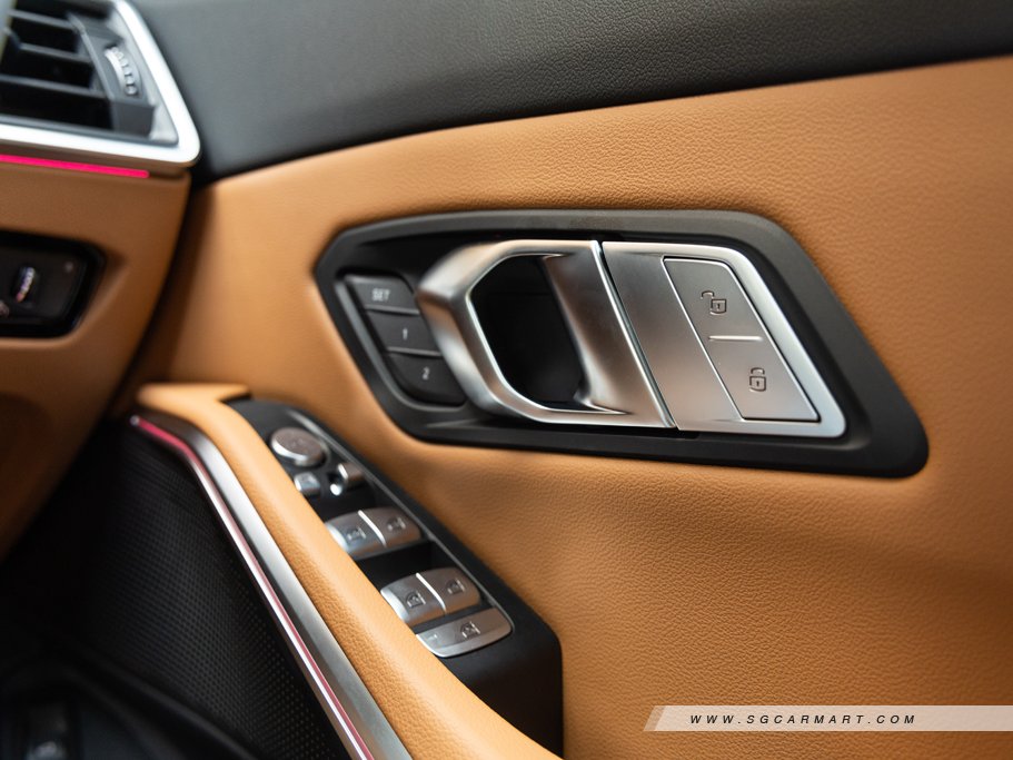 https://i.i-sgcm.com/new_cars/cars/21712/21712_g14