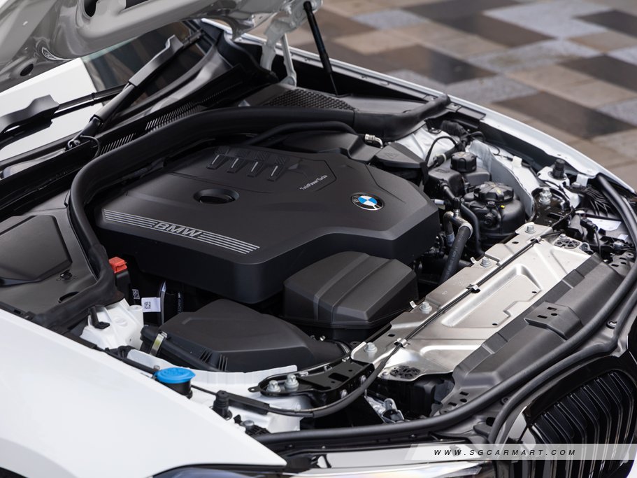 https://i.i-sgcm.com/new_cars/cars/21712/21712_g17