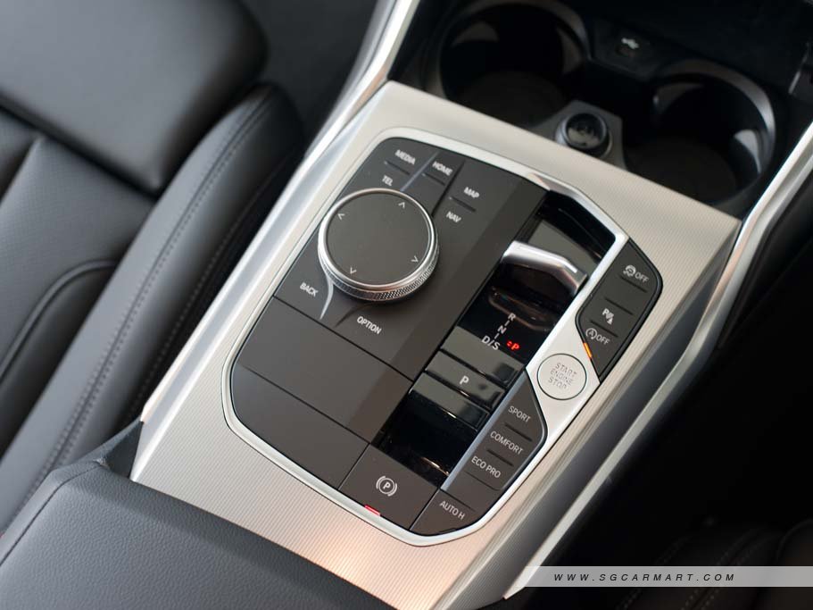 https://i.i-sgcm.com/new_cars/cars/21712/21712_g46