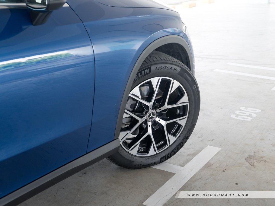 https://i.i-sgcm.com/new_cars/cars/21713/21713_g45