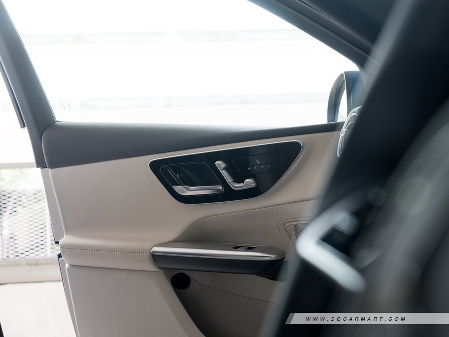 https://i.i-sgcm.com/new_cars/cars/21713/21713_g54