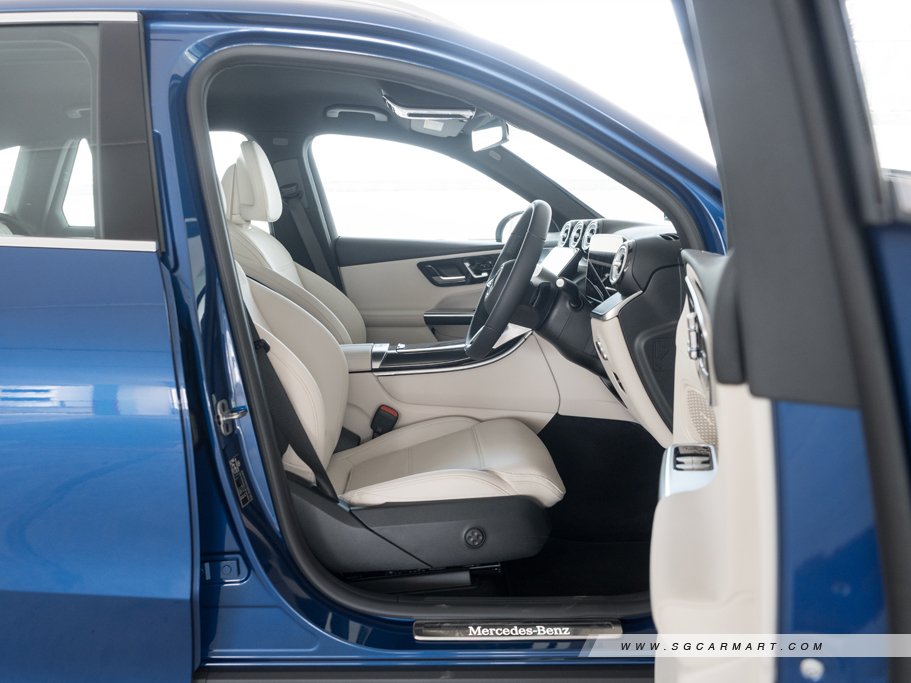 https://i.i-sgcm.com/new_cars/cars/21713/21713_g57
