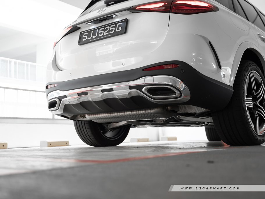 https://i.i-sgcm.com/new_cars/cars/21714/21714_g21