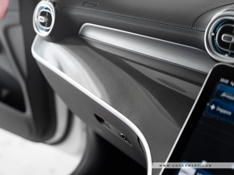 https://i.i-sgcm.com/new_cars/cars/21714/21714_g39