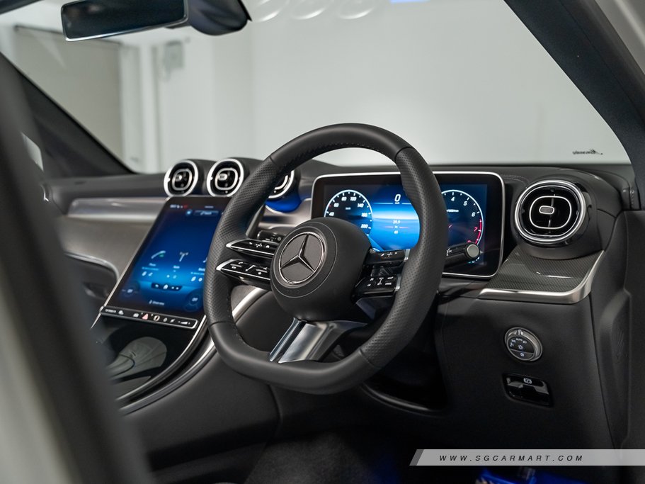 https://i.i-sgcm.com/new_cars/cars/21716/21716_g11