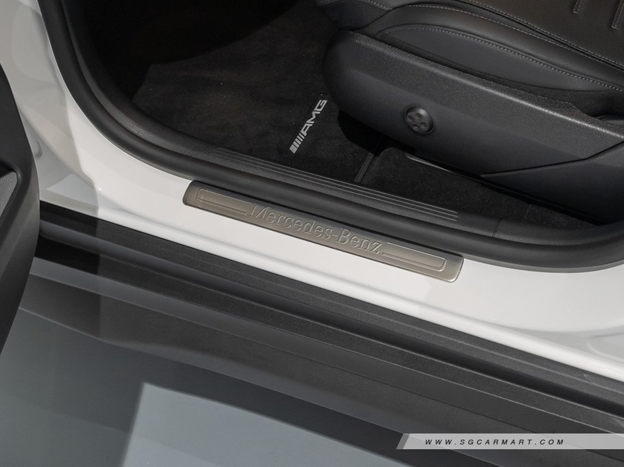 https://i.i-sgcm.com/new_cars/cars/21716/21716_g17