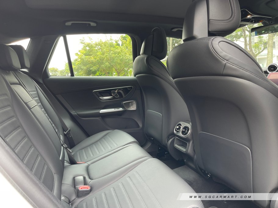 https://i.i-sgcm.com/new_cars/cars/21716/21716_g41