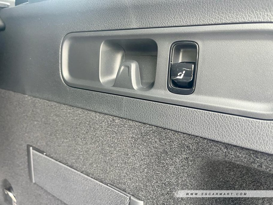 https://i.i-sgcm.com/new_cars/cars/21716/21716_g69